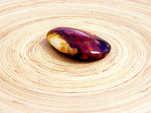 Mookaite Meaning And Spiritual Properties