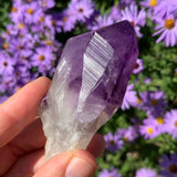 Dunkler Amethyst-Kristallsplitter (mittel)