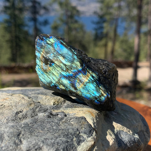 Flash Labradorite Natural Stone