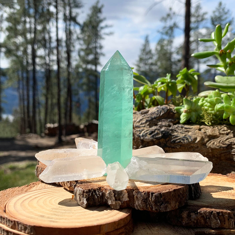 Ensemble 8 pièces fluorite verte + quartz