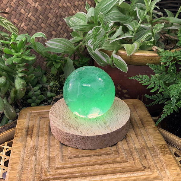 Crystal Mood Light (Quartz Generator)