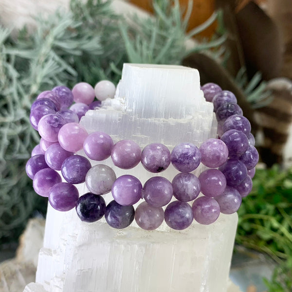 Mala Lepidolite armband með flauelspoka