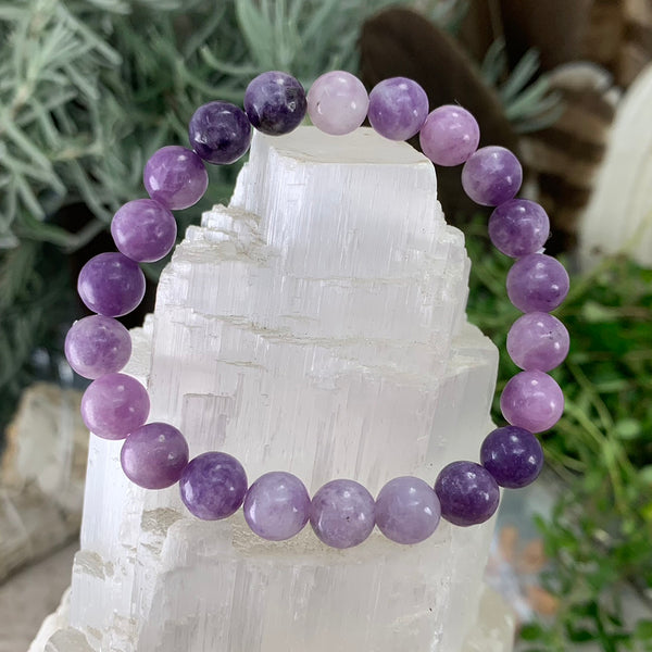 Mala Lepidolite armband með flauelspoka