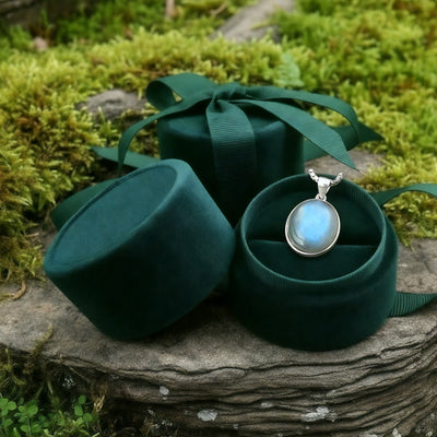 Z ARRON DESIGN Serenity Moonstone Koparvír Hengiskraut Hálsmen