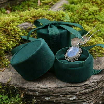 Z ARRON DESIGN Serenity Moonstone Koparvír Hengiskraut Hálsmen