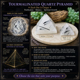 Turmalinierte Quarzpyramide – Mittelgroß
